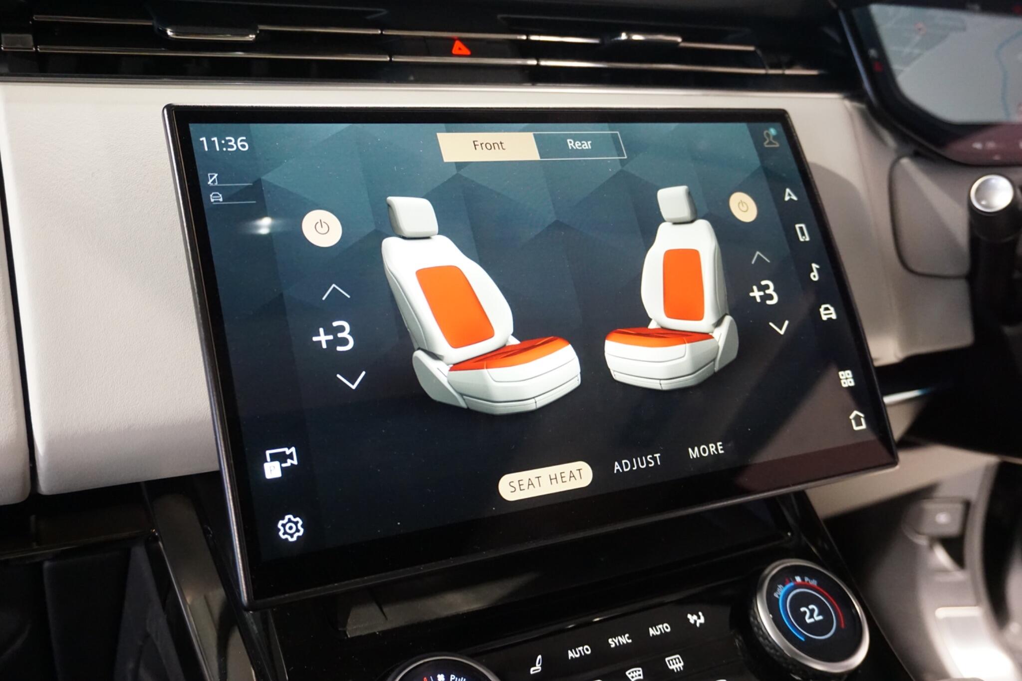 Land Rover Range Rover Sport 3.0 D300 MHEV Dynamic SE SUV 5dr Diesel Auto 4WD Euro 6 (s/s) (300 ps)